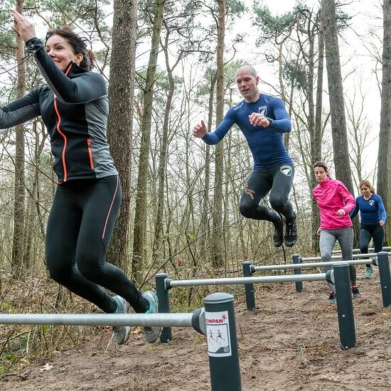 Kompan Outdoor-Fitnessgerät "Hürden" 5 Kompan Outdoor-Fitnessgerät "Hürden" – Bild 5