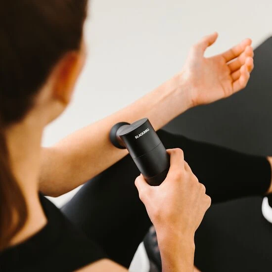 Blackroll Vibrationsmassagegerät "Fascia Gun" 10 Blackroll Vibrationsmassagegerät "Fascia Gun" – Bild 10